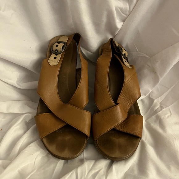 Dansko Shoes - Vintage Dansko women’s sandals clogs